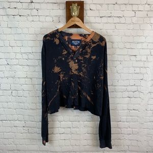 SOFT cropped long sleeve with half buttons